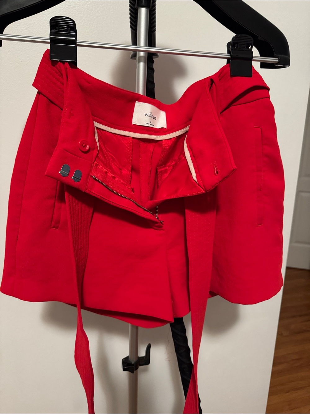 Della Linen Wilfred Bright Red High-Rise Shorts Skort
